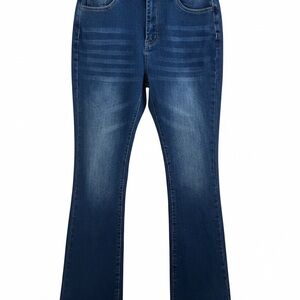 Classic Blue Women's Jeans.   Inseam 29”outside seam 41”